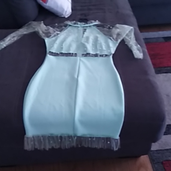 Green dress - Picture 1 of 1